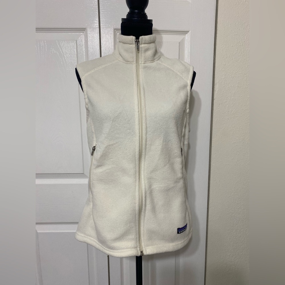 Patagonia Synchilla Women's Cream Fleece Vest size M